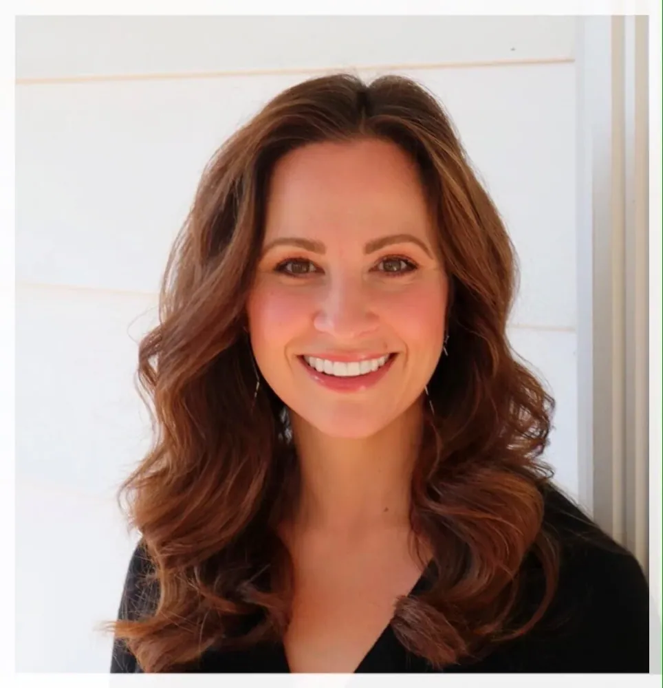 Photo of Jenny Hale