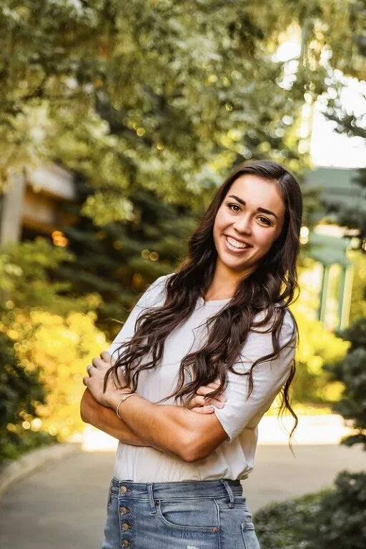Photo of Jenessa Fayeth